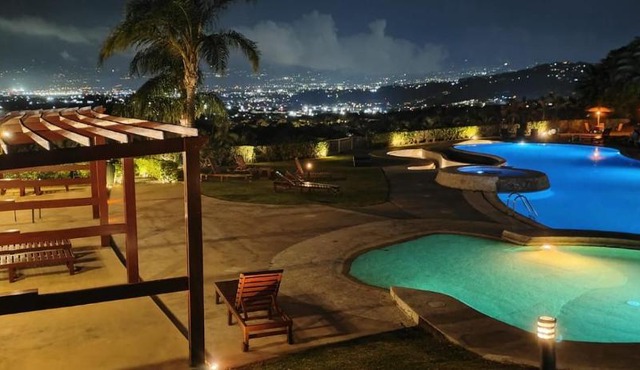 Apartment 2B Condominium Avalon Country Vista Lago y Confort 206 costa rica santa ana