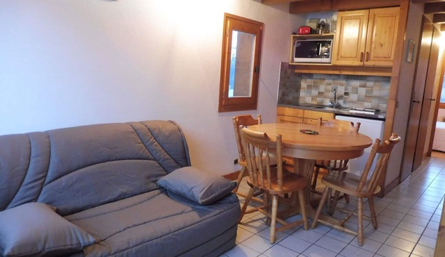 Apartment in Crest-Voland near slopes with garage