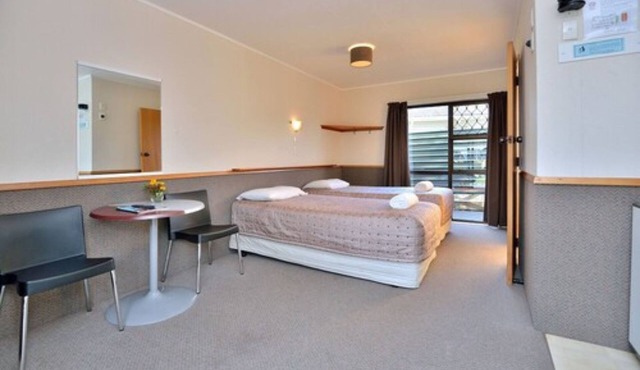 Auckland Northshore Motels & Holiday Park