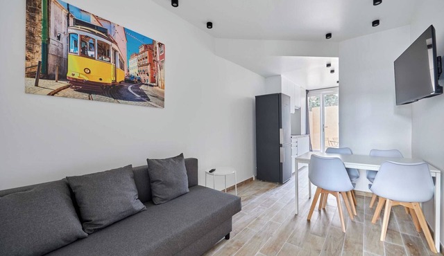 Beautiful equipped apartment in downtown Deauville 4P/1BR with patio