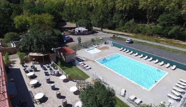 Camping 3 étoiles - Piscine - ccbgccg
