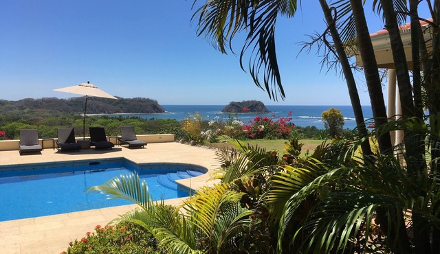 Casa Lumenez, Samara Luxury Spacious 6-Bedr 7-Bath Eco Property Great Ocean View