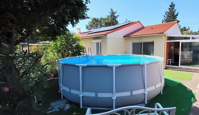 Comfortable family villa with pool and air conditioning in Provence