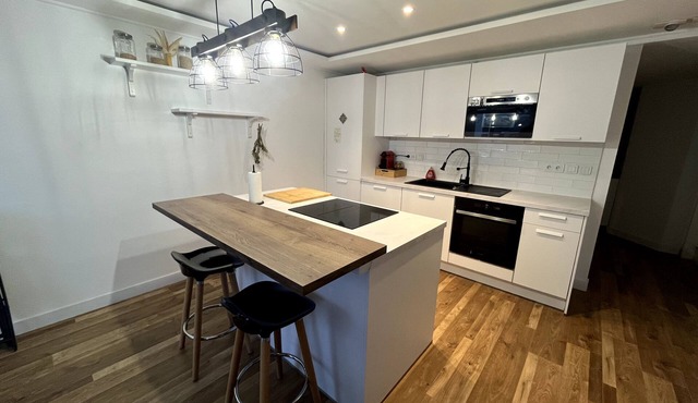 Félicità T2 - Swimming pool - Parking - Netflix - 15 minutes walk from downtown