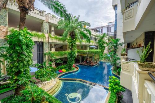 Famous Hotel Kuta Formerly Permata Kuta Hotel
