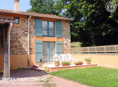 Gîte rénové à Montagny, terrasse, parking - FR-1-496-201