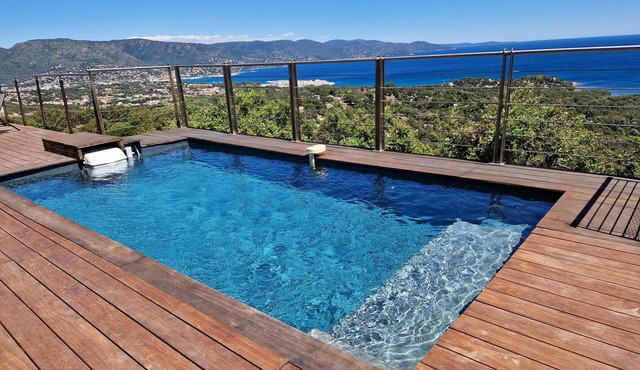 Gaou - Villa Oneiros, Paisible, Avec Piscine & vue mer