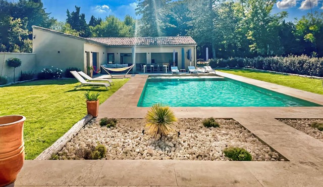 Gorgeous home in Noves