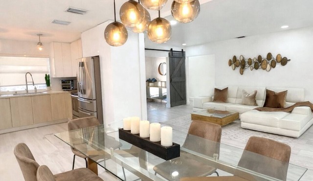 Gorgeous,Renovated & Spacious Miami Home