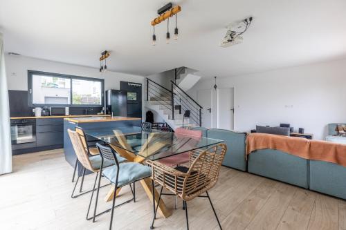 La Beaumière #Piscine#Garage