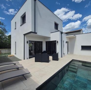 La Villa signature by Berenice Contemporary villa with pool for 6 guests