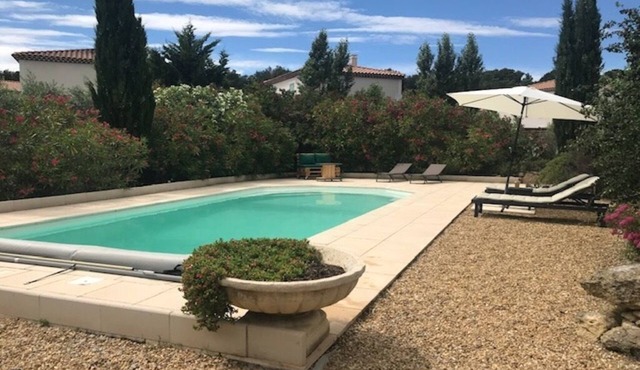 Le Dracena - Gîte en duplex avec piscine à Pélissanne (2-4 p.)
