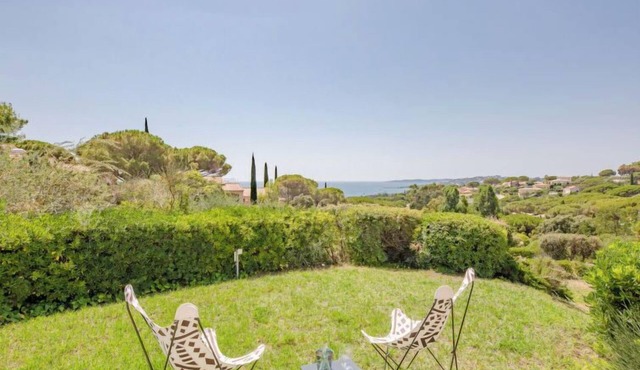 Les Coteaux de la Nartelle by Interhome