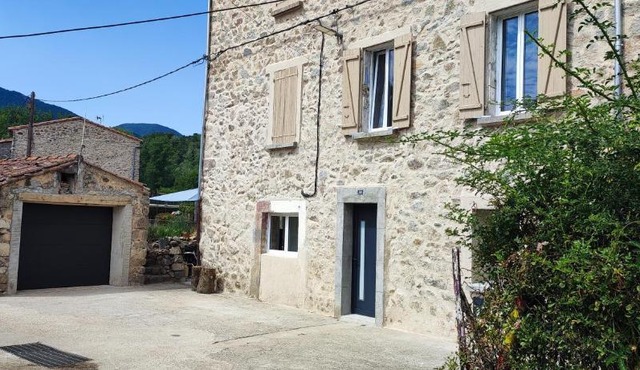 Maison au cœur d'un hameau