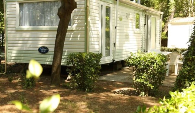 Mobile home with terrace - 6 guests