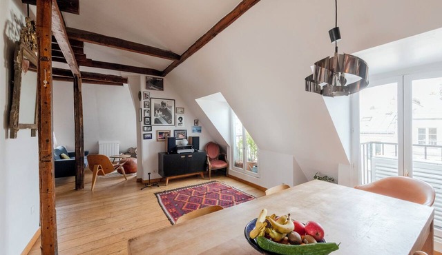 MONTMARTRE, PARIS VIEW, ATTRACTIONS, 30–60 days ahead? Private offer VIE-VAp