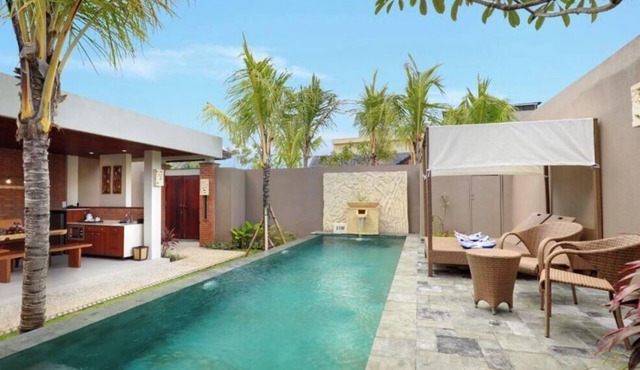 One Bedroom Suite Villa with a private pool only 5 minutes drive to the beach