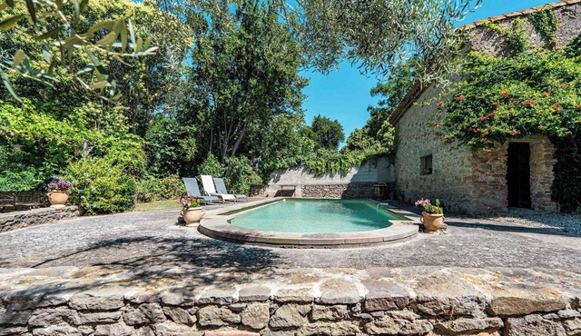 Prestigious winegrowers villa - pool and riverside