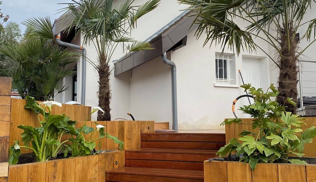 Price drop magnificent villa in a quiet area with swimming pool and lake view