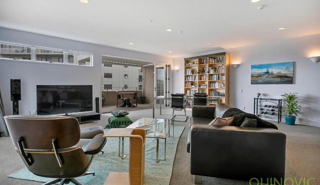 QV Stays Stunning Downtown Executive Penthouse
