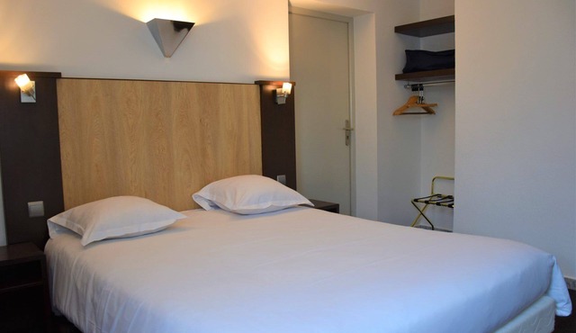Relaxing Garden Escape | 1.1 mi to Fine Musee Tapisseries: Relax in the Sun