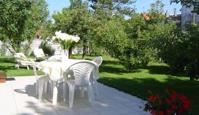 Rental near the beach in a quiet area.