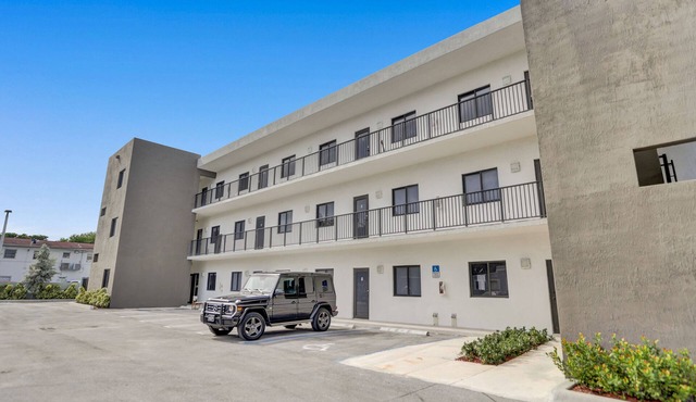 Renzzi Wynwood Apartments