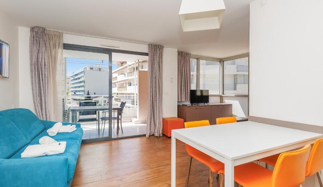 RIO - Idéal Congrès-200 m plages - App 6pers- climatisé, terrasse, piscine, parking