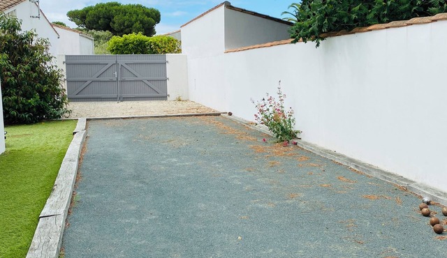 Spacious villa 10 pers heated pool