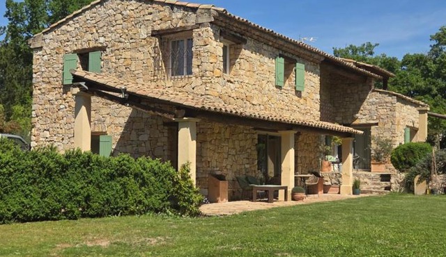 Suite de l'olivier au sein du Mas au Coeur de la Provence&SPA