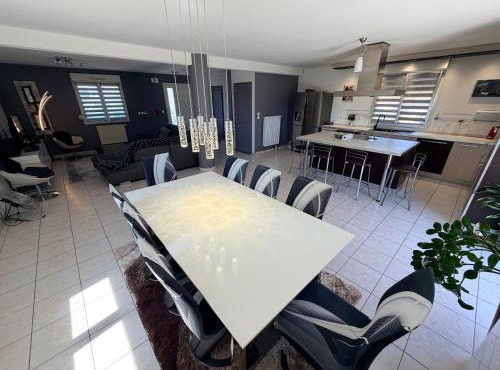 Superbe maison F5 terrasse et jardin, au calme à 15 min de Colmar et Mulhouse