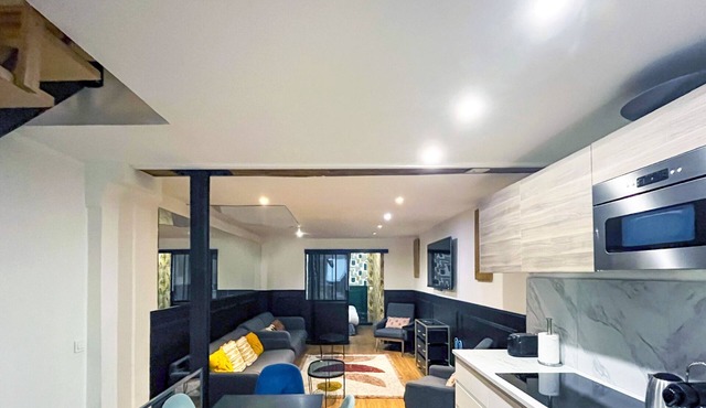 Urban Flat 31 - Charming Triplex in Paris