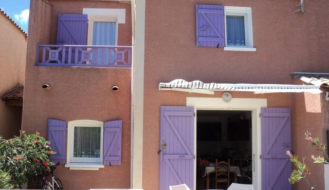 Vacation home with large terrace 200 m from the beach with WIFI + 3 bikes