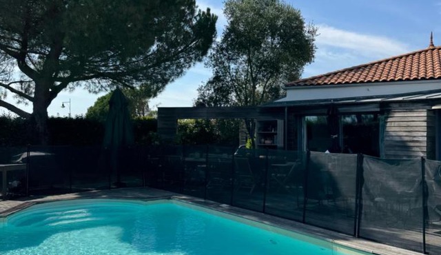 Villa grande piscine et jacuzzi Jardin sans vis-à -vis, très calme