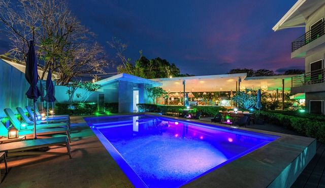 WET hotel - Adults Only