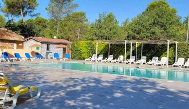 ZEcamping 3 étoiles toboggans piscine dog friendly locatif 25m2 4 pers
