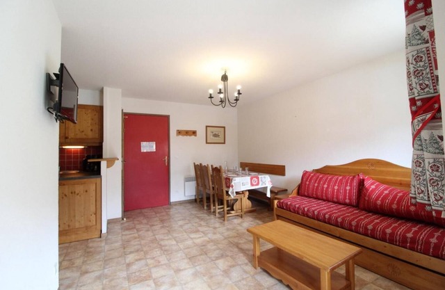 10m from ski slopes, 2nd floor, balcony, parking, tv, ski locker, 40m², Val Cenis
