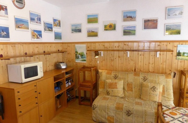 200m from ski slopes, 3rd floor, balcony, parking, tv, ski locker, 26m², Les Contamines-Montjoie
