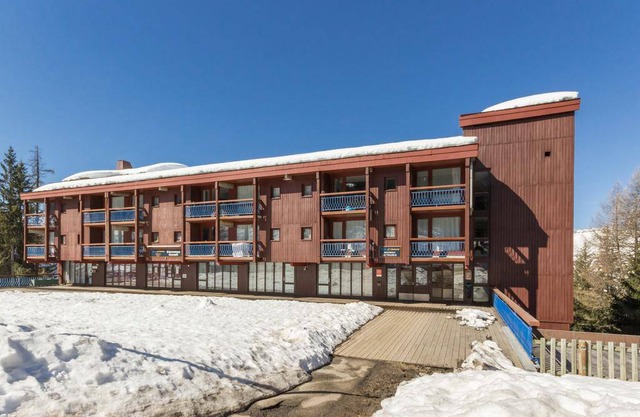 50m from ski slopes, Ground floor, balcony, fireplace or stove, tv, 26m², Les Arcs