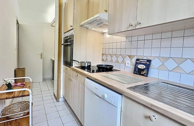 50m from ski slopes, 5th floor, view lake, balcony, ski locker, 68m², Tignes