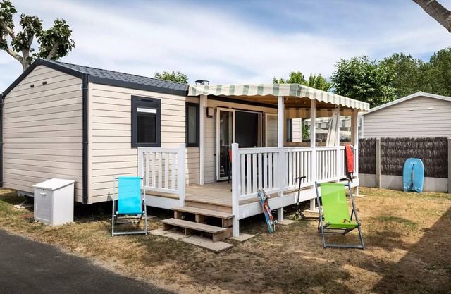 Camping Domaine Des Salins Mobil People 