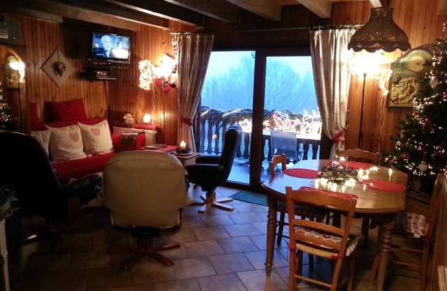 Cozy Chalet Hommert 