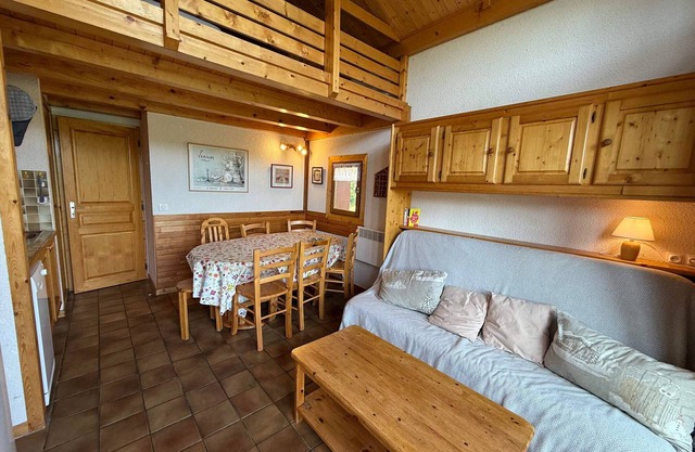Cozy apartment 4-6 people, south balcony, pets allowed, Les Saisies