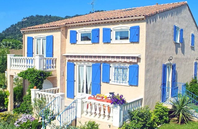 Domaine Le Clos des Oliviers - Standard 5-Room Air-Conditioned Villa for 8 People