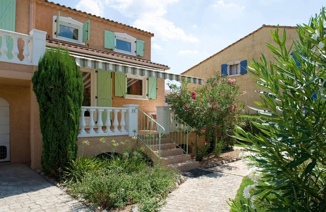 Holiday house Vidauban for 1 - 6 persons with 3 bedrooms - Row house