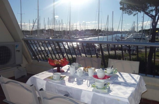 Les Jardins du Port by Interhome