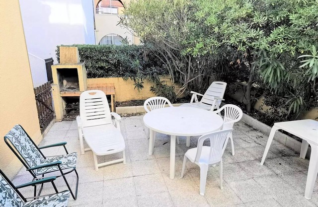 Maryland Residence 1 And 2 - Apartment two rooms corner night 6 beds PORT LEUCATE. Ref: 1MRL 3D