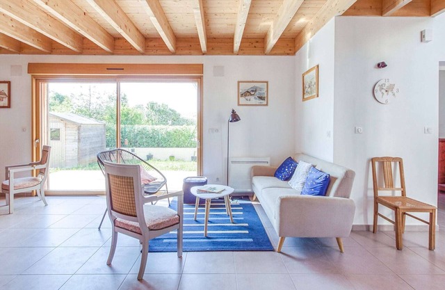 Pleasant Cottage in Challerange