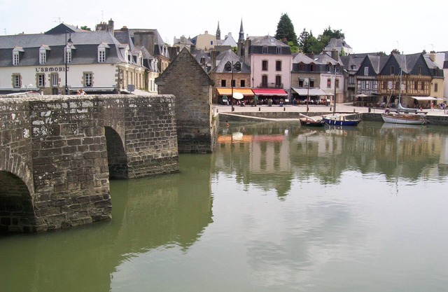 Quiet duplex apartment in the heart of the Saint-Goustan district