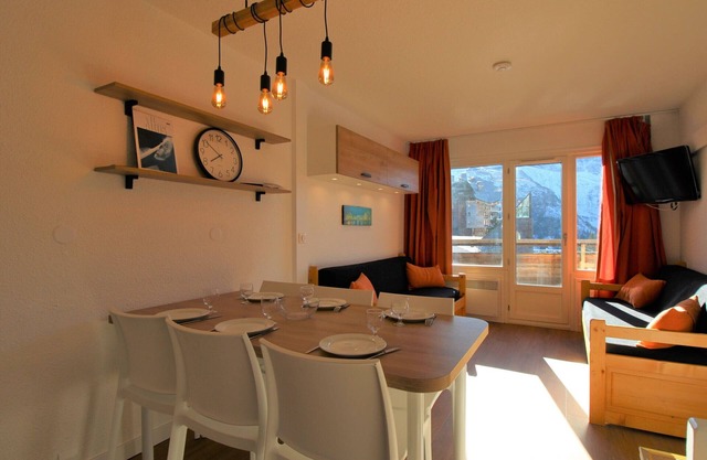 Renovated Apartment in Avoriaz Center - Festival Village - For 6 People, 50 sqm, 3 Rooms